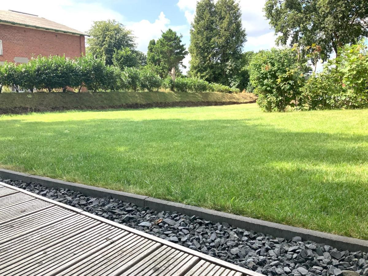 Schwedenhaus Mit Holzofen & Aussenkamin Auf 1400M2 Tensbuttel-Rost Exterior foto